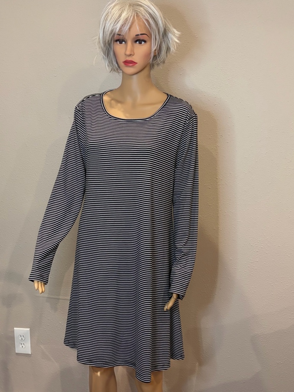 west loop Black and White Striped Asymmetrical Hem Dress